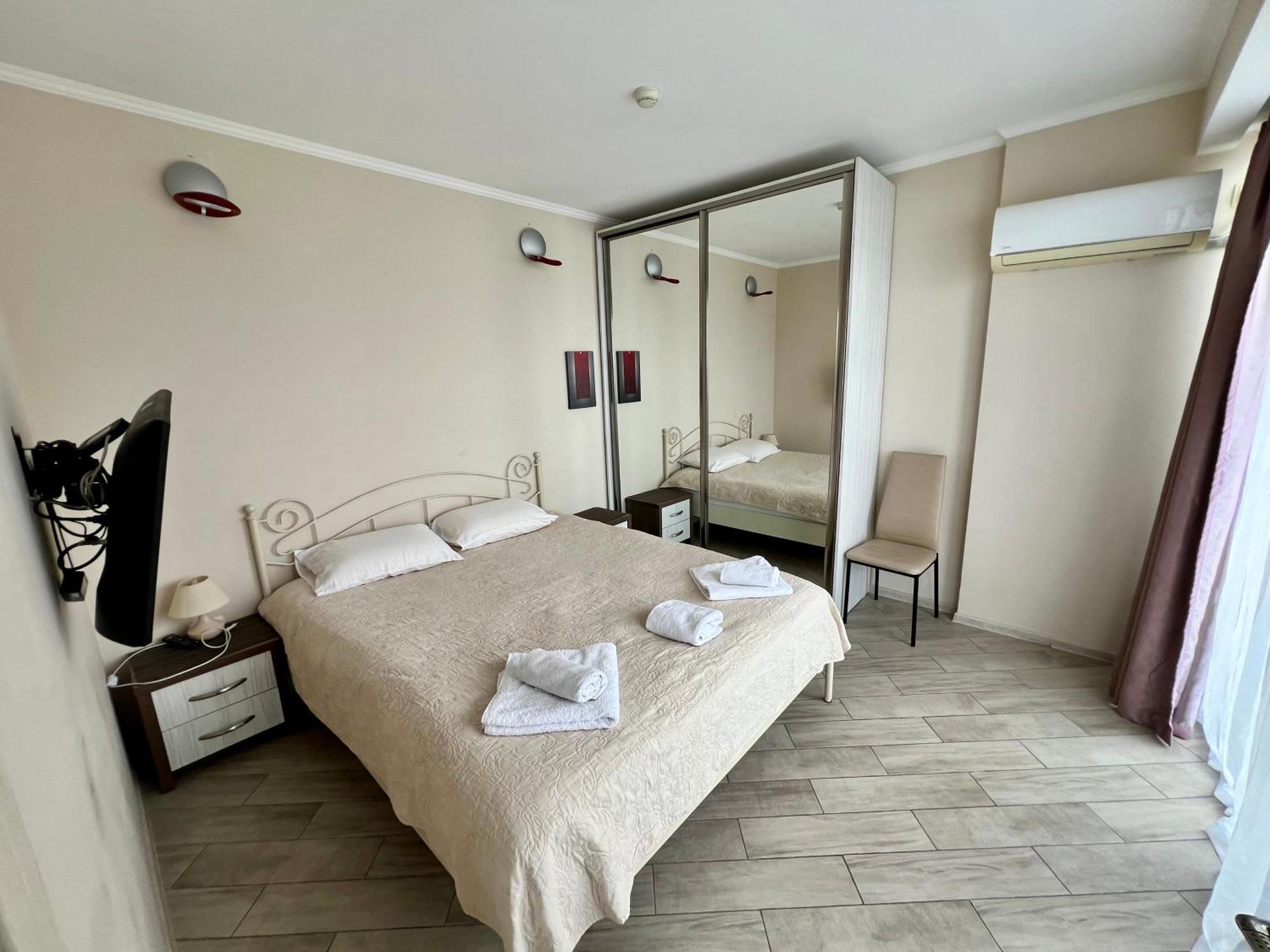 Orbi Beach Tower Batumi Esterno foto