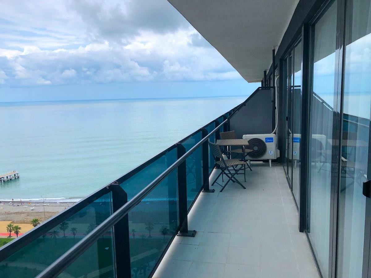 Orbi Beach Tower Batumi Esterno foto