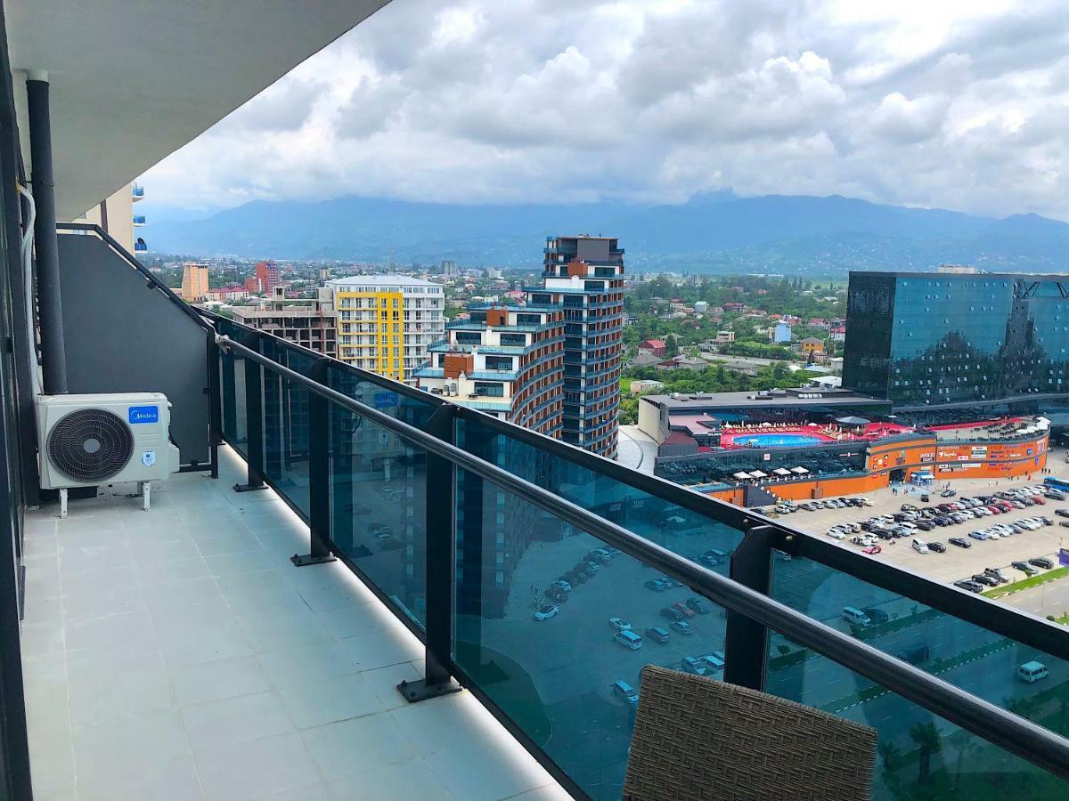 Orbi Beach Tower Batumi Esterno foto